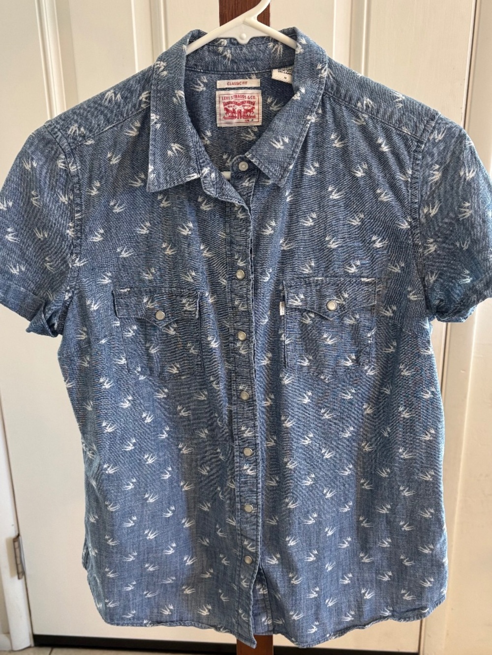 Classic Fit Jean Shirt with Dove print and pearly snap buttons